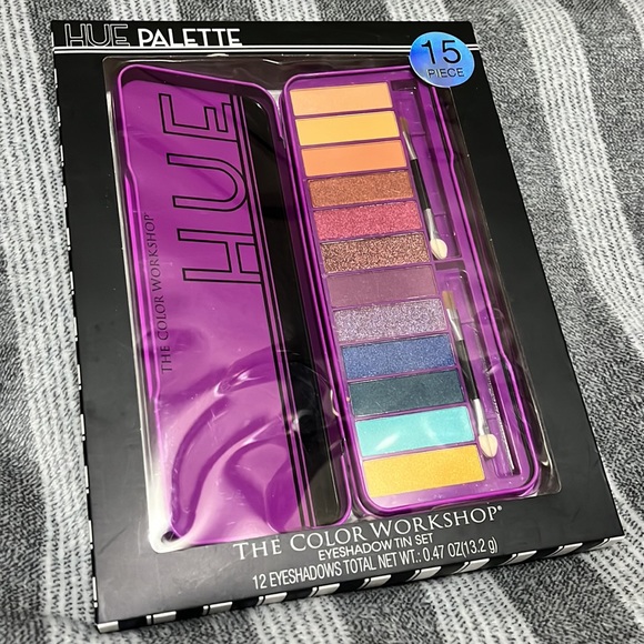 The Color Workshop Other - 🪻NIB The Color Workshop Eyeshadow Pallet in Purple Tin 🪻